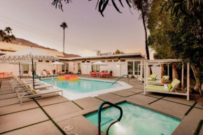 5 Private Rooms Sleeps 14 Wesley Studio Buyout
